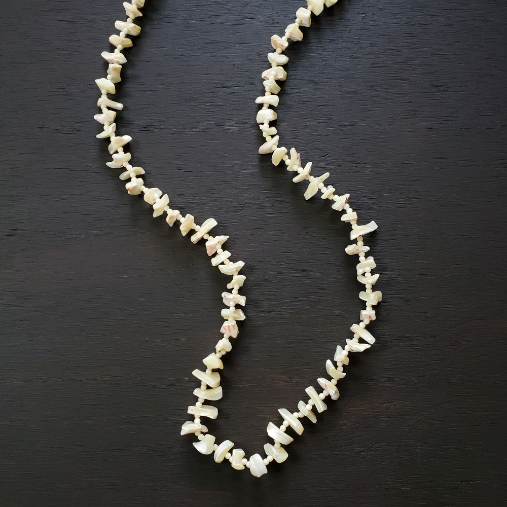 Vintage 36" Mother Of Pearl Shell Necklace - Picture 3 of 6